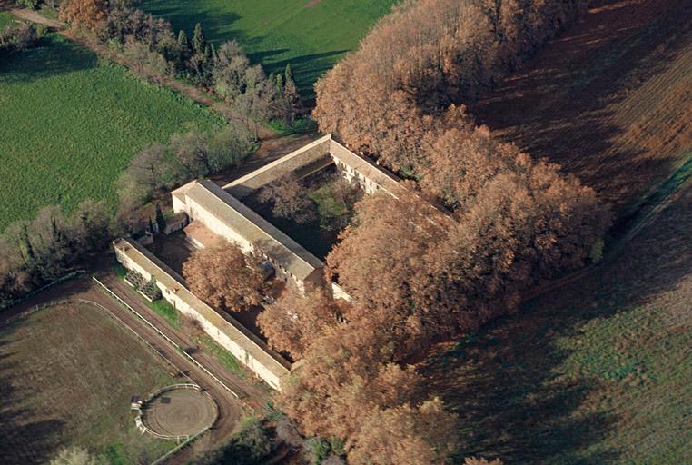 Font-Rose, vue aérienne depuis l'est.