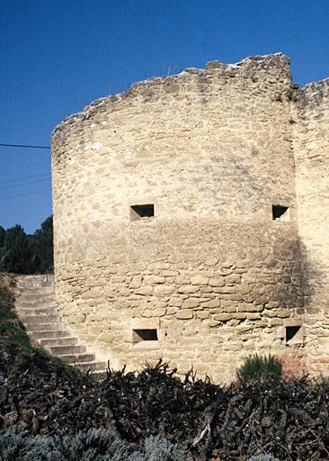 Tour d'angle sud-ouest.