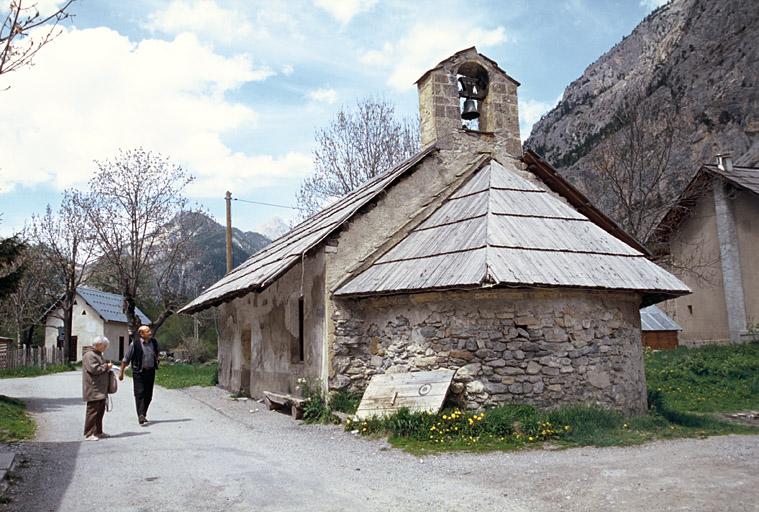 Chevet depuis l'est.