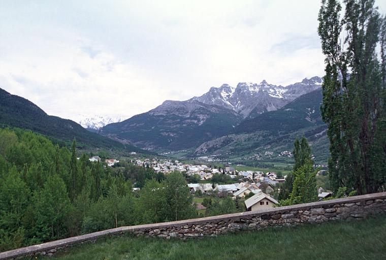 Le village vu depuis la chapelle Saint-Pancrace.