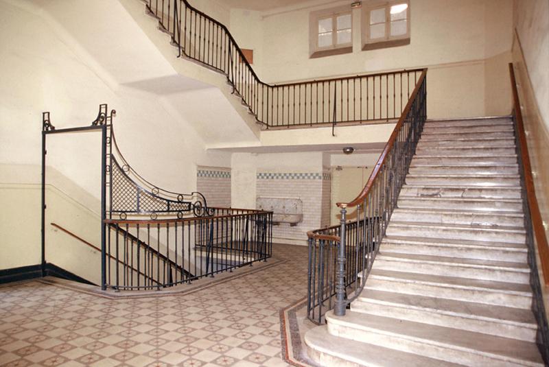 Grand escalier, palier.