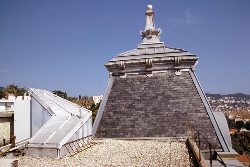 Bâtiment A, toit-terrasse, dôme est.