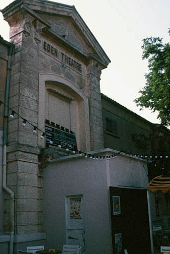 Façade sur cour, corps central.