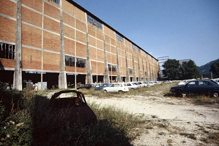 Hangar aéronautique à dirigeables