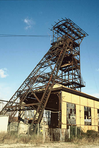 Vue générale du chevalement.