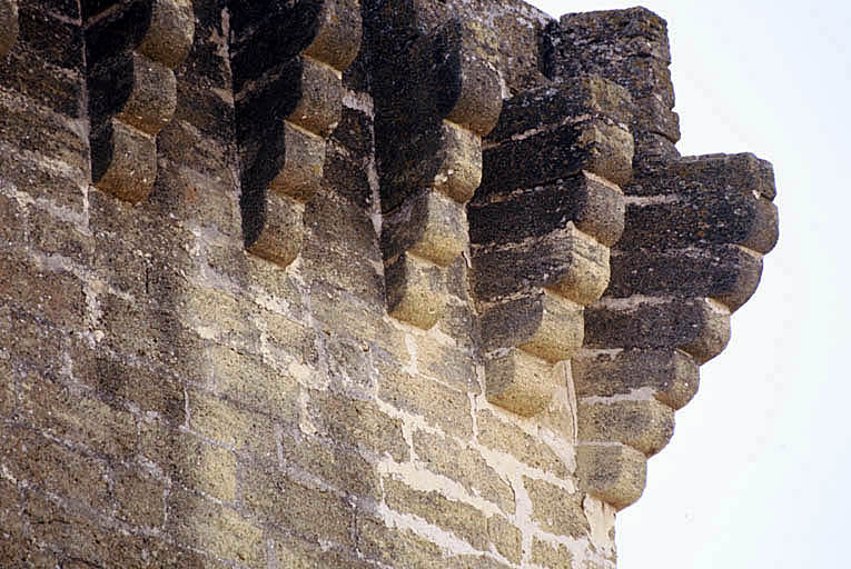 La tour, détail des parties hautes.