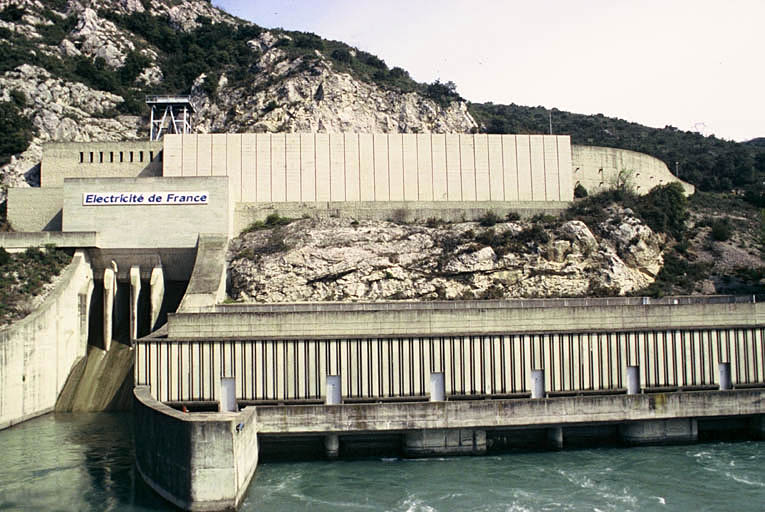 Vue générale du bassin de restitution.