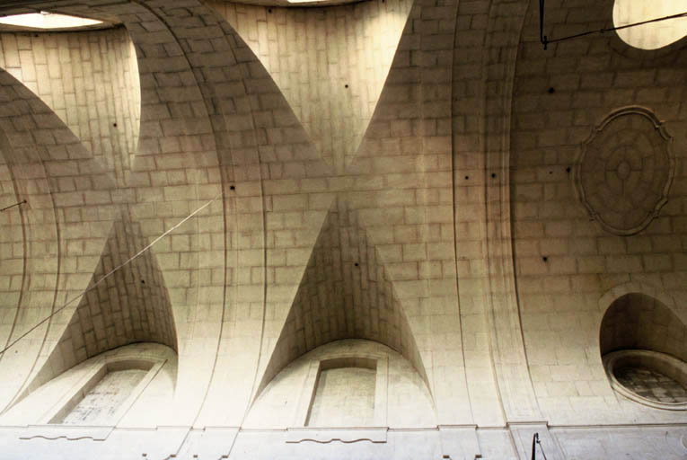 Église paroissiale Sainte-Croix et presbytère