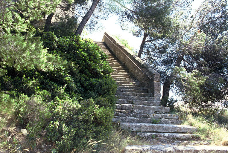 Escalier d'accès.