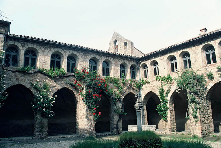 Cloître.