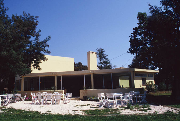 Terrasse couverte.