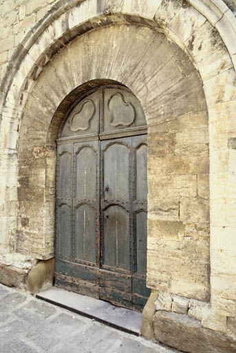 Façade occidentale, porte principale.