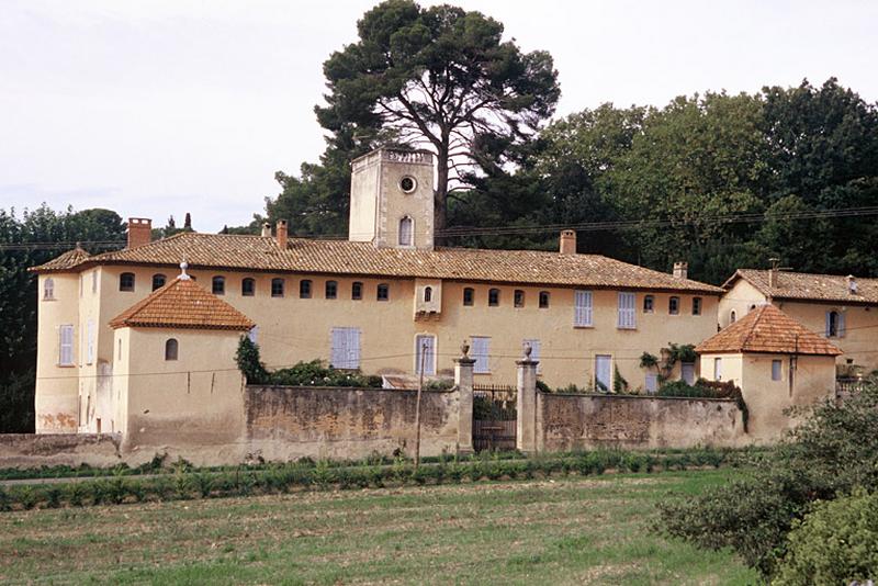 Le domaine vu du sud depuis la RD 139.