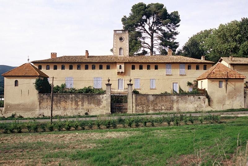 Le château vu de la RD 139 depuis le sud-ouest.