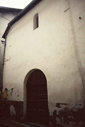 Porte de la chapelle des Pénitents.