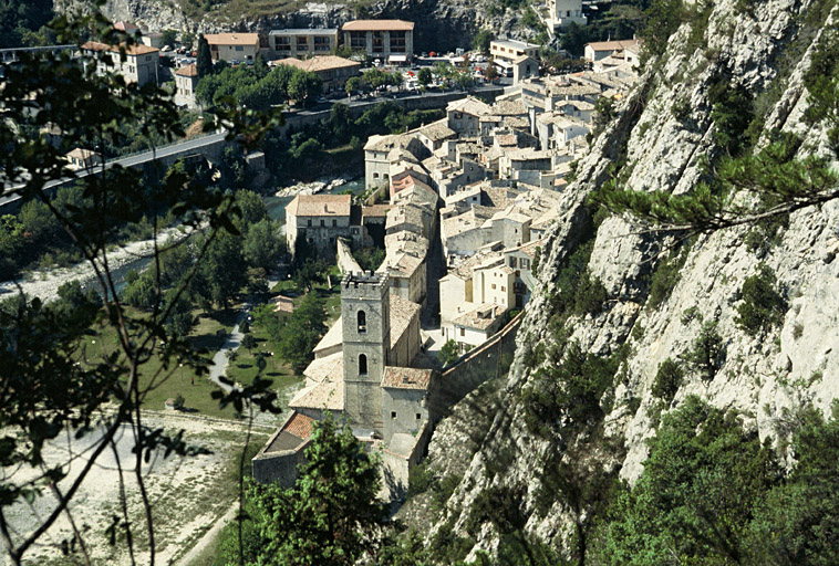 Vue de la ville depuis les fortifications.