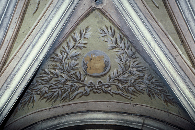 Voûte de l'ancienne chapelle, décor peint.