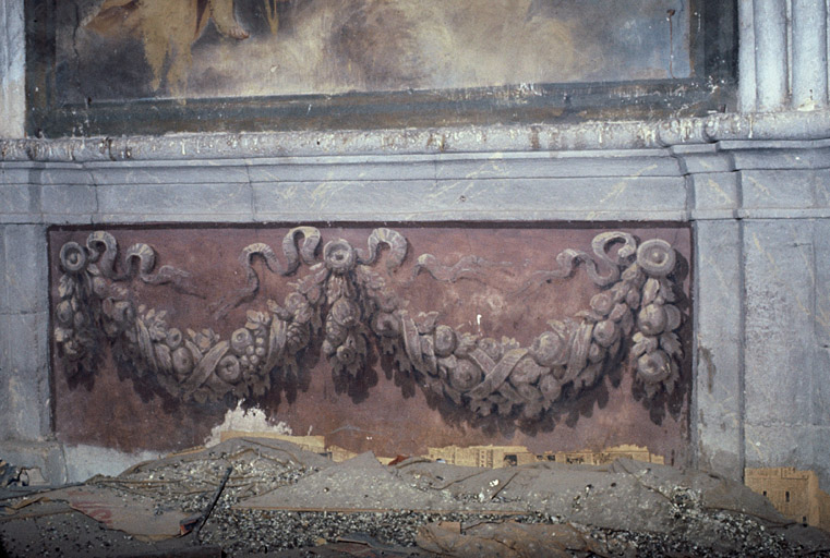 Voûte de l'ancienne chapelle, décor peint.