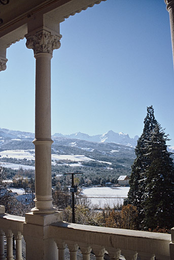 Vue depuis la terrasse inférieure.