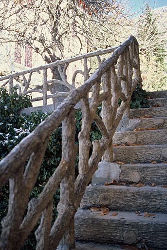 Escalier et rampe du jardin.