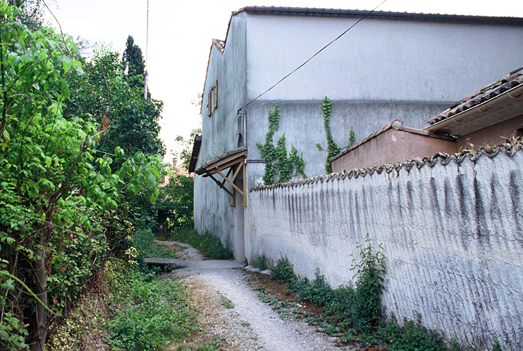 La ruelle.