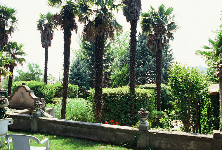 Le jardin depuis le pavillon.