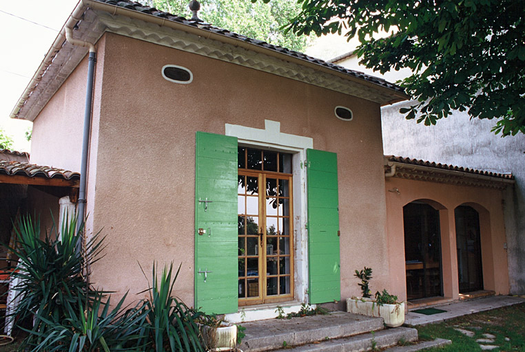 Aile en retour, bibliothèque.