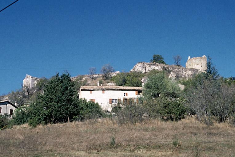 Vue depuis le sud-est.