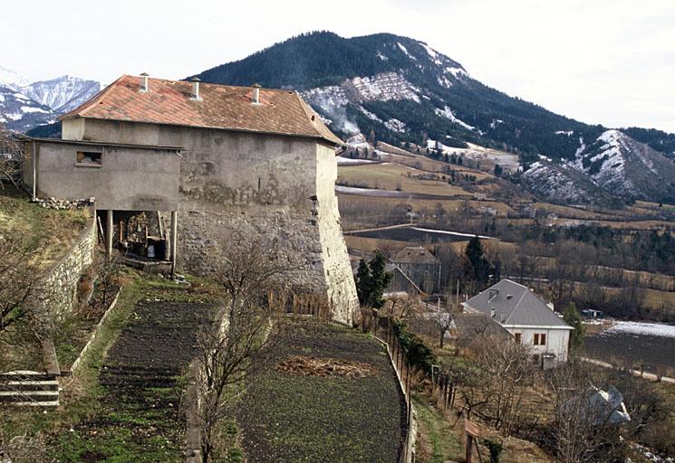 Vue générale à l'ouest.