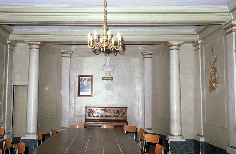 Salle d'honneur, rez-de-chaussée.