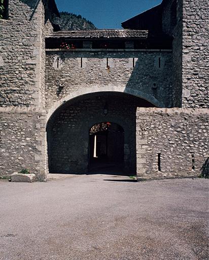 Porte de France.