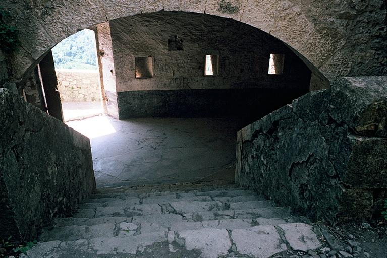 Château, escalier.