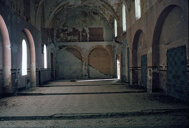 Chapelle, nef vue depuis le choeur.