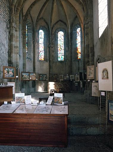 Chapelle, nef et choeur.