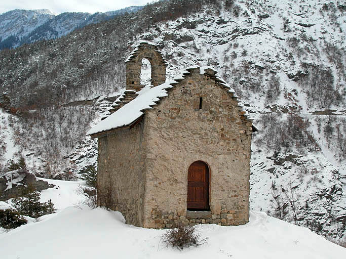 Vue depuis le nord-ouest, façade principale.