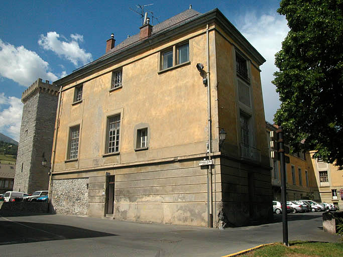 Aile sud, façade ouest du pavillon ouest.