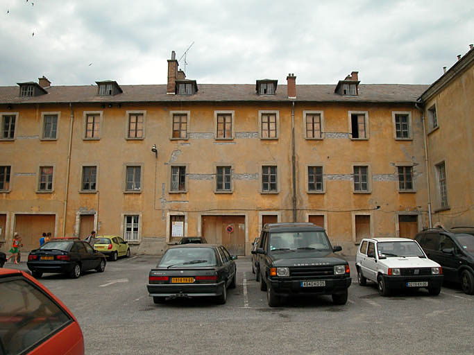 Aile centrale, façade ouest.