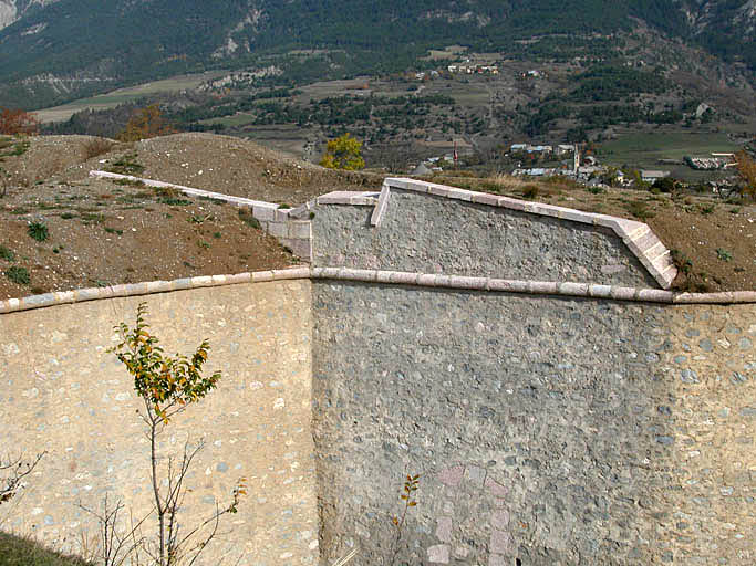 Bastion royal, mur d'escarpe et de contrescarpe, zone nord-est.