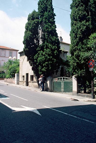 Site, façades est et sud.