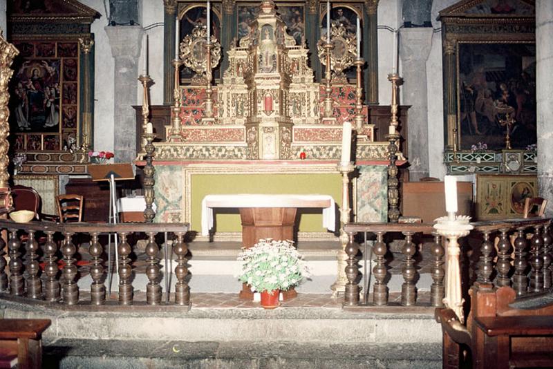 Maître-autel et son tabernacle monumental