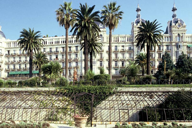 Hôtel de voyageurs (ancien) dit Excelsior Hôtel Régina ou Le Régina ou Régina Palace