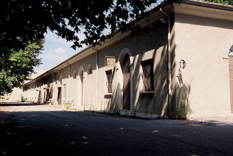 Bâtiment A, façade.