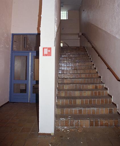 Bâtiment F, escalier.