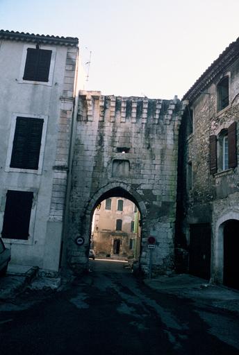 Porte Sainte Anne, vue générale.