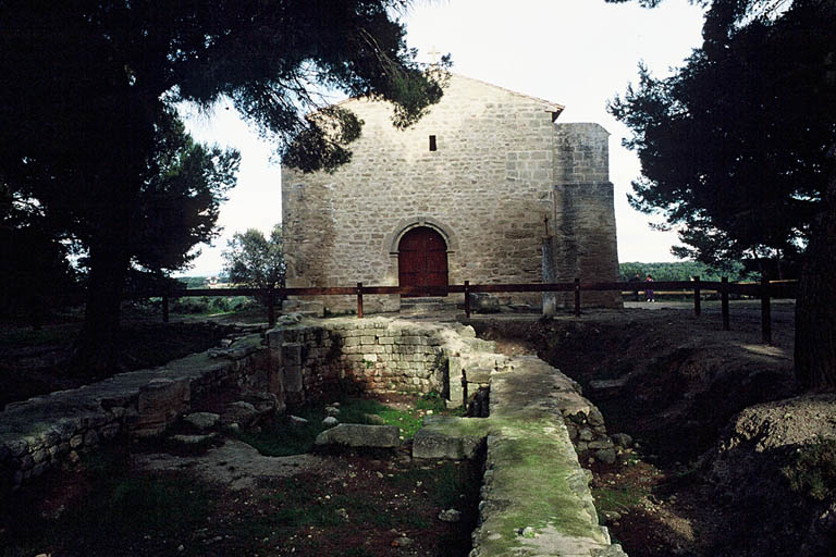 Vue générale façade d'entrée.