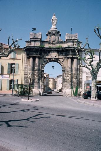 Porte Saint-Jean.