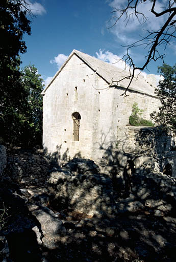 Vue générale, façade principale.