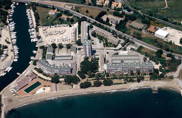 Station balnéaire Simone-Berriau Plage (ensemble résidentiel)