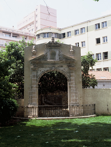 Fontaine.