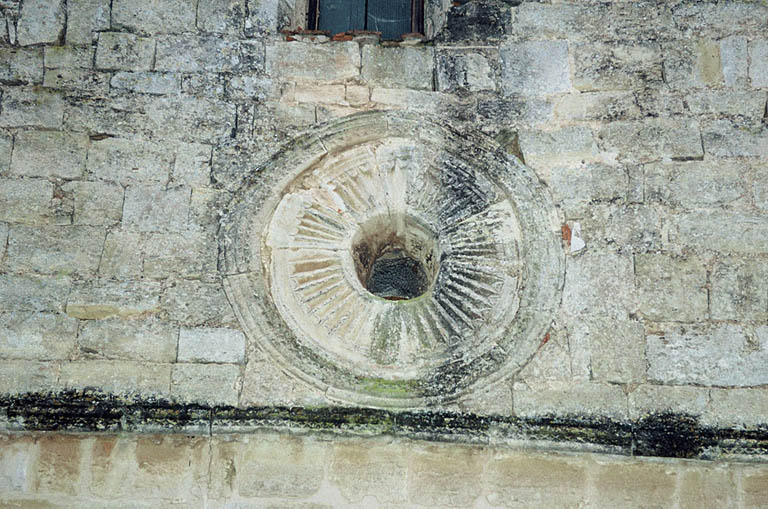 Oculus de la façade occidentale.